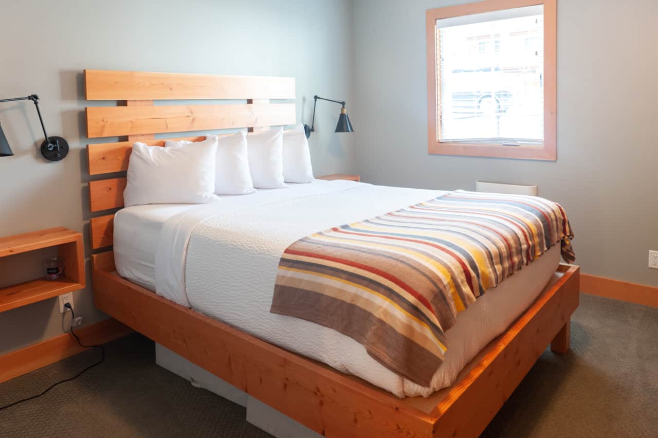 suite 4 bedroom with queen bed