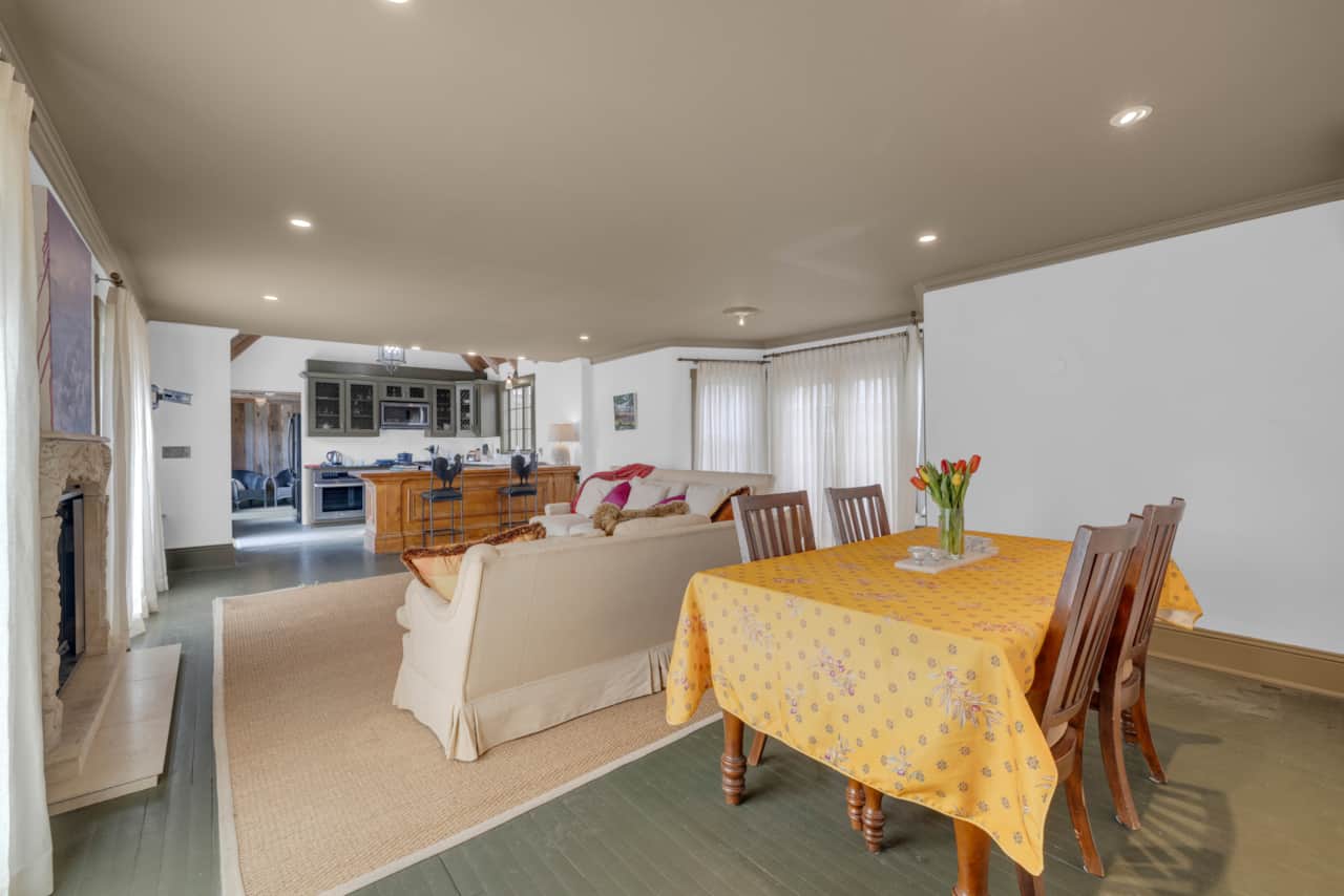 Open Plan Kitchen and Sitting Room