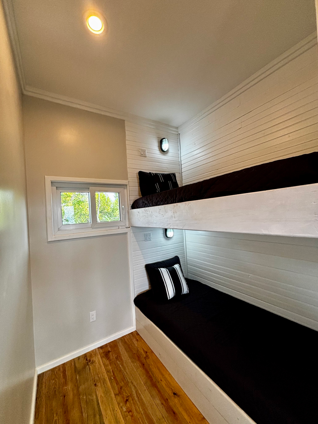 Quatro Vista Unit A2 Bunk Room 1440 x 1920 px