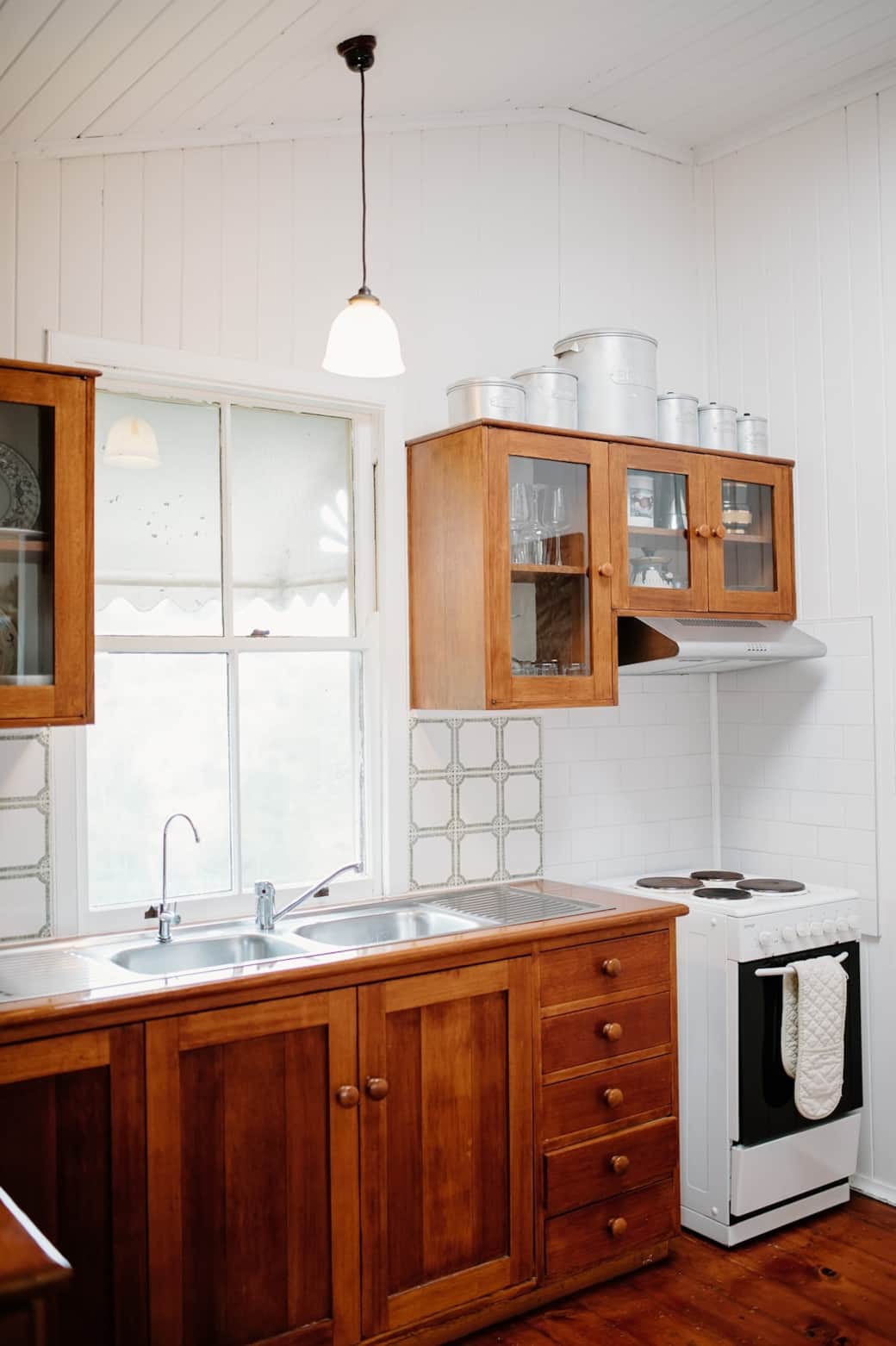 018 full kitchen image 2