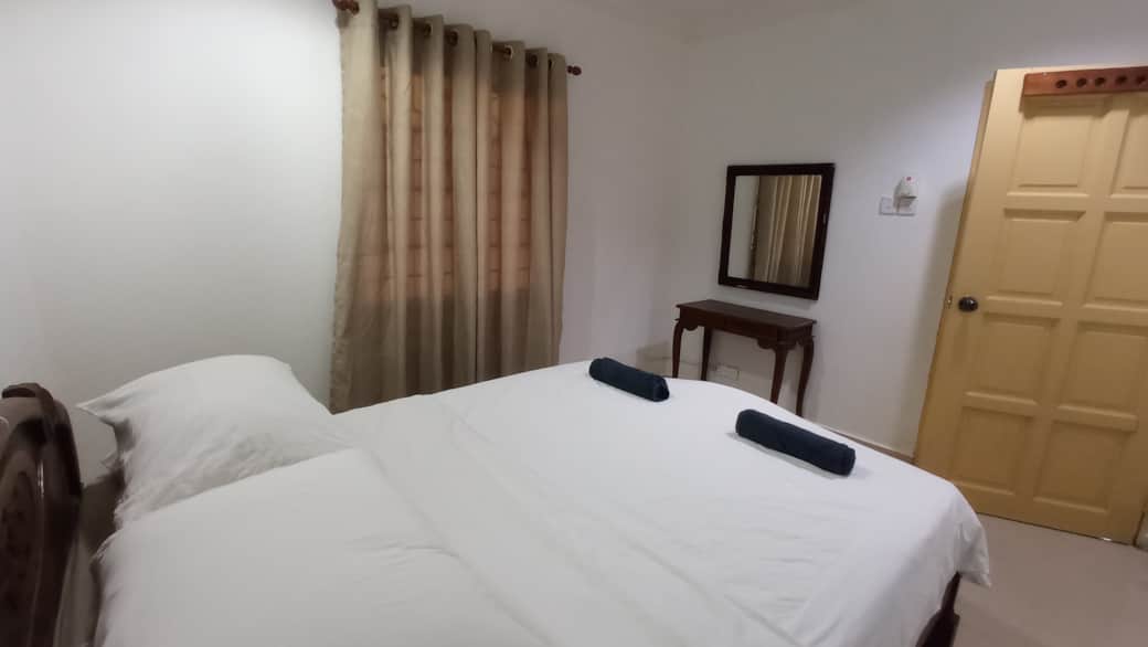 1 double bed-2