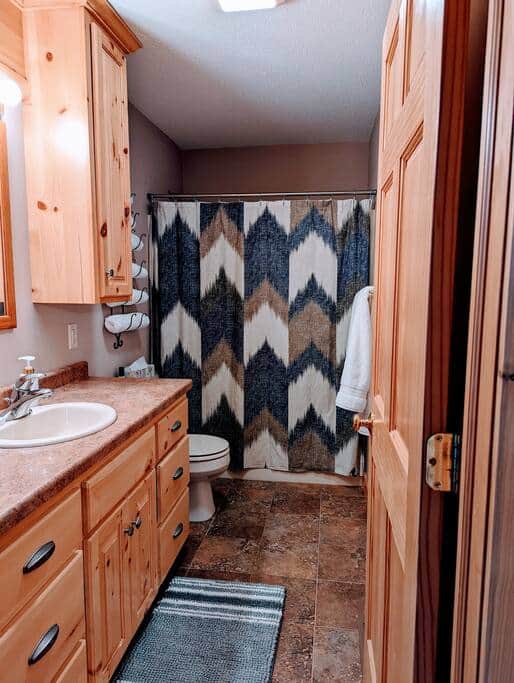 Upper Bathroom