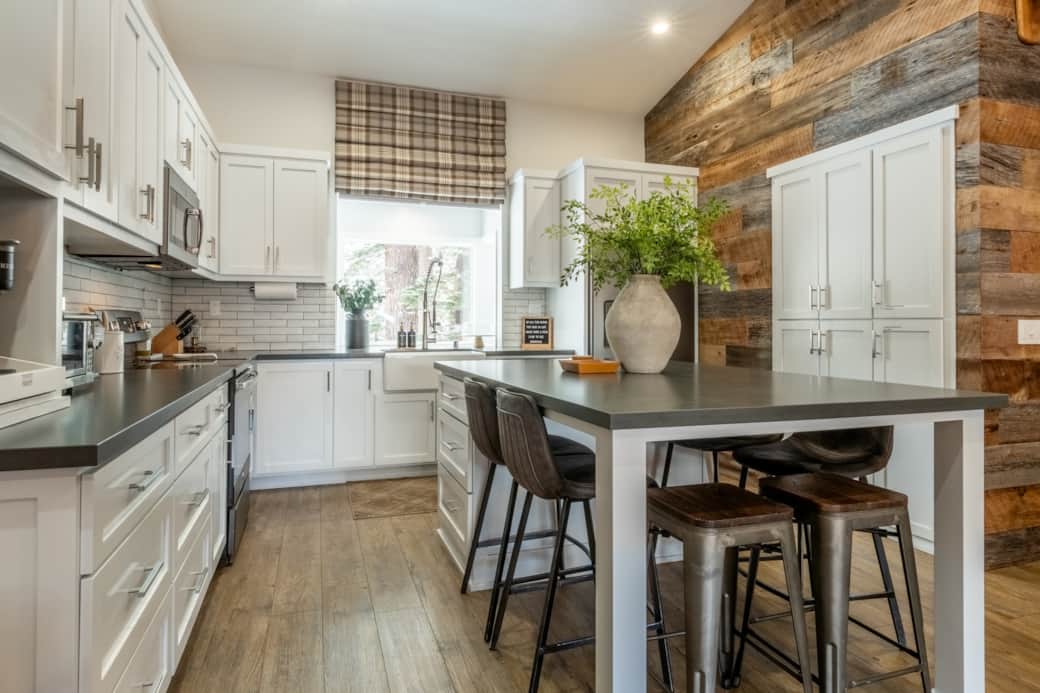 Large Pantry & Island