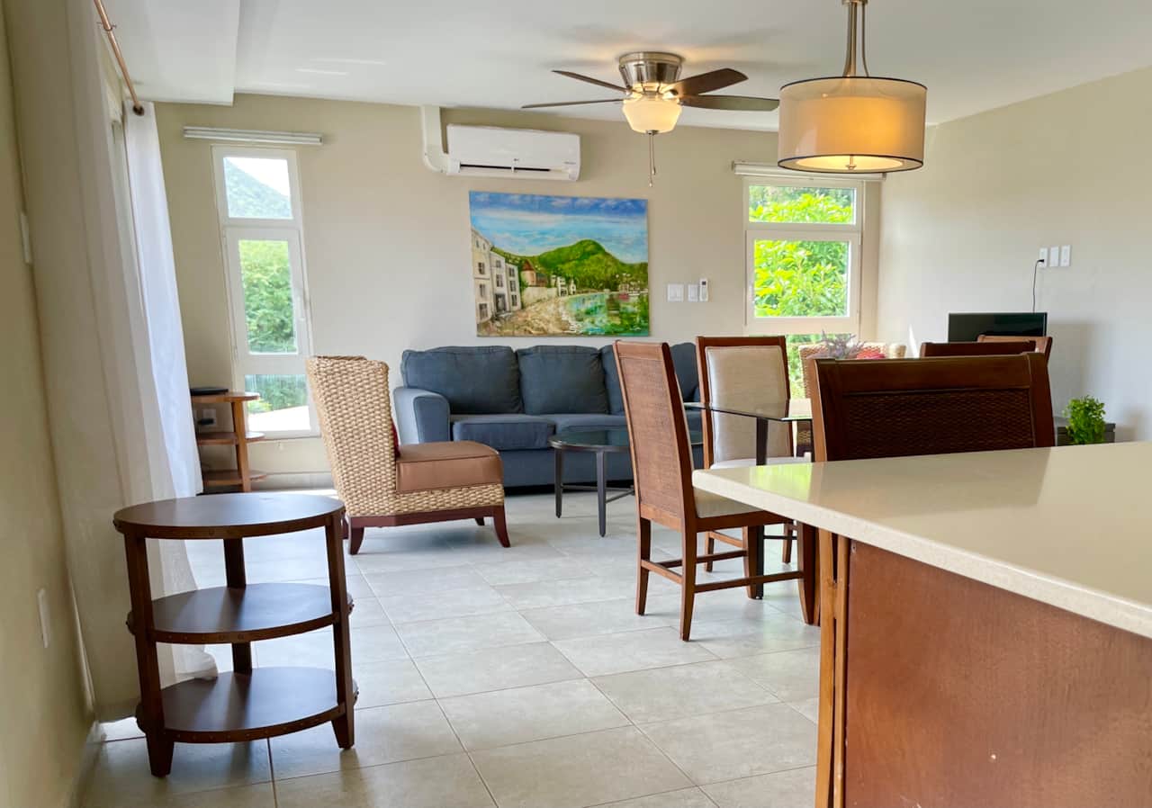 Living room 3