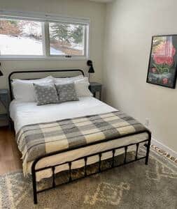 Queen Bedroom