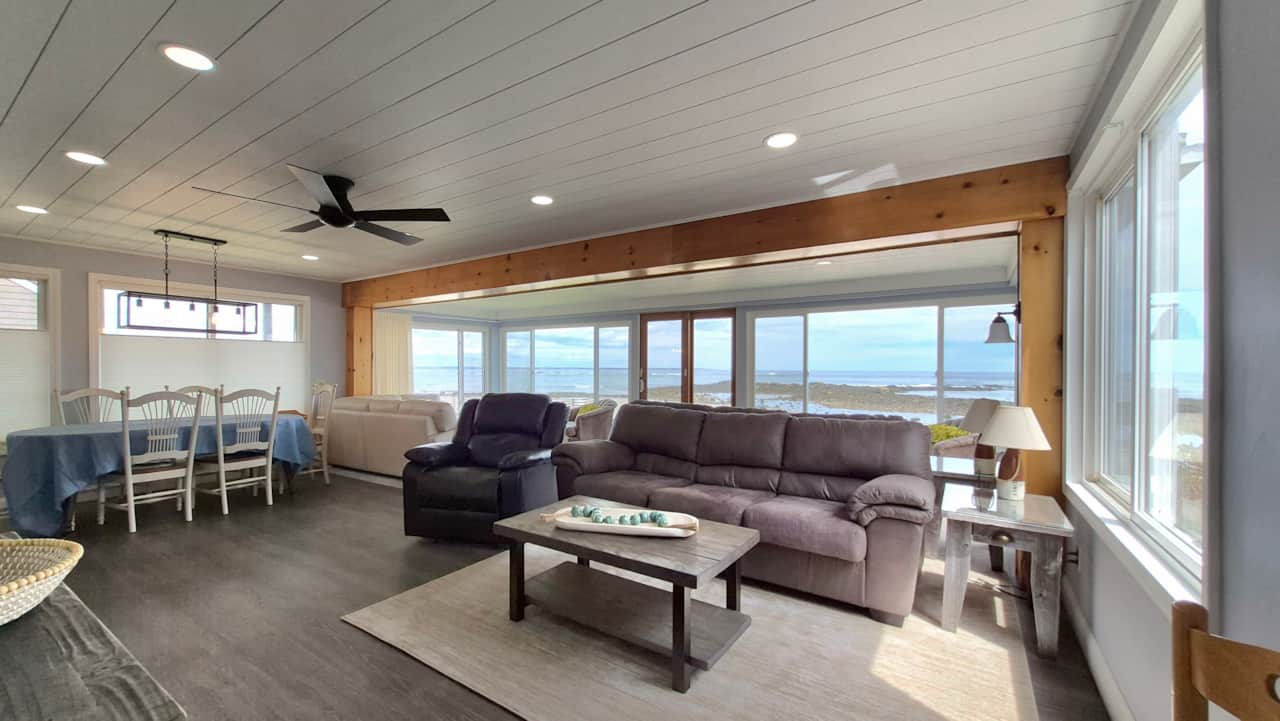 Comfortable spaces to take in the views