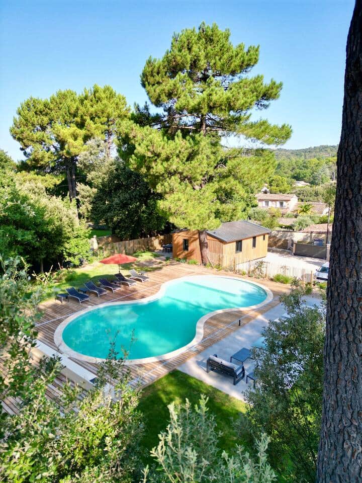 Lodge de charme 3 épis Gîtes de France avec piscine au cœur du Haut-Vaucluse en Provence