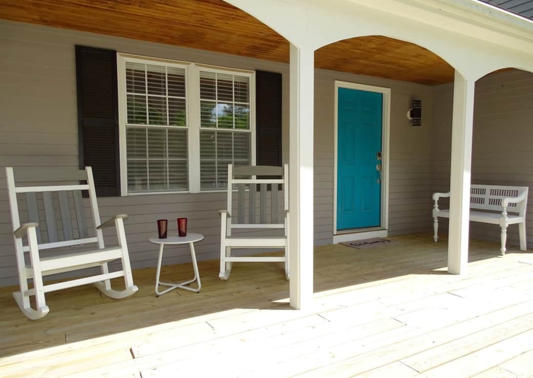 Shared front porch with private entrance to apartment
