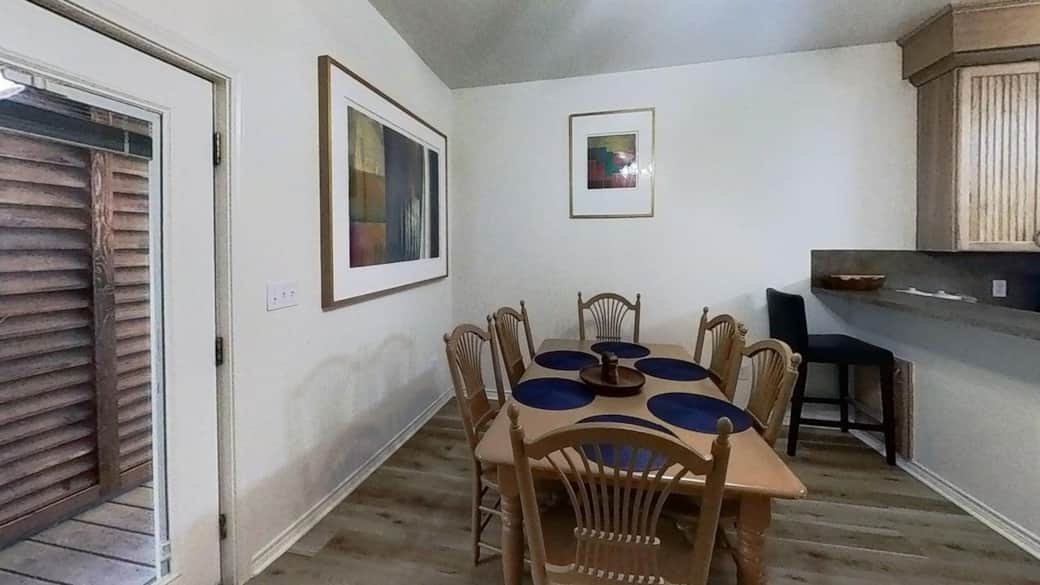 433-W-San-Antonio-St-Bluebonnet-Dining-Room 1 433-W-San-Antonio-St-Bluebonnet-Dining-Room 1