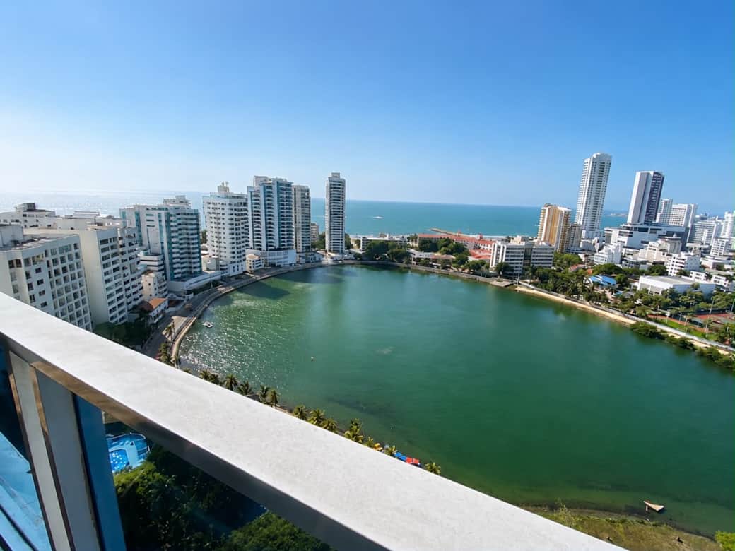 Vista al Mar Caribe y a El Laguito desde el apartamento 