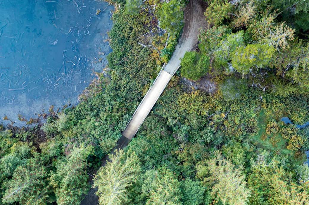 Private concrete bridge connecting Sunset Island Resort to the mainland road access. Sunset Island Resort is approximately 45 minute drive from Port Alberni. Private concrete bridge connecting Sunset Island Resort to the mainland road access. Sunset Island Resort is approximately 45 minute drive from Port Alberni.