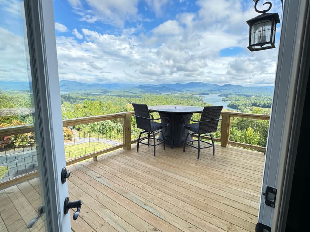 Enjoy a delightful meal with stunning lake and mountain views