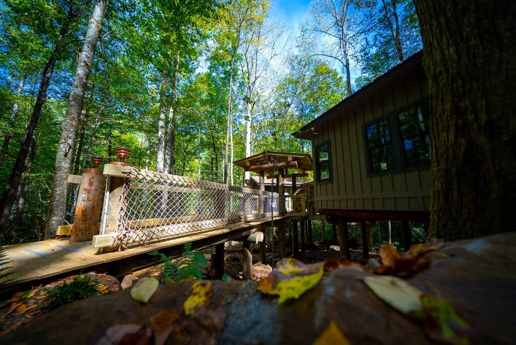 LUXE Treehouse at Huffman Creek Retreat UNPLUGGED in Graham County