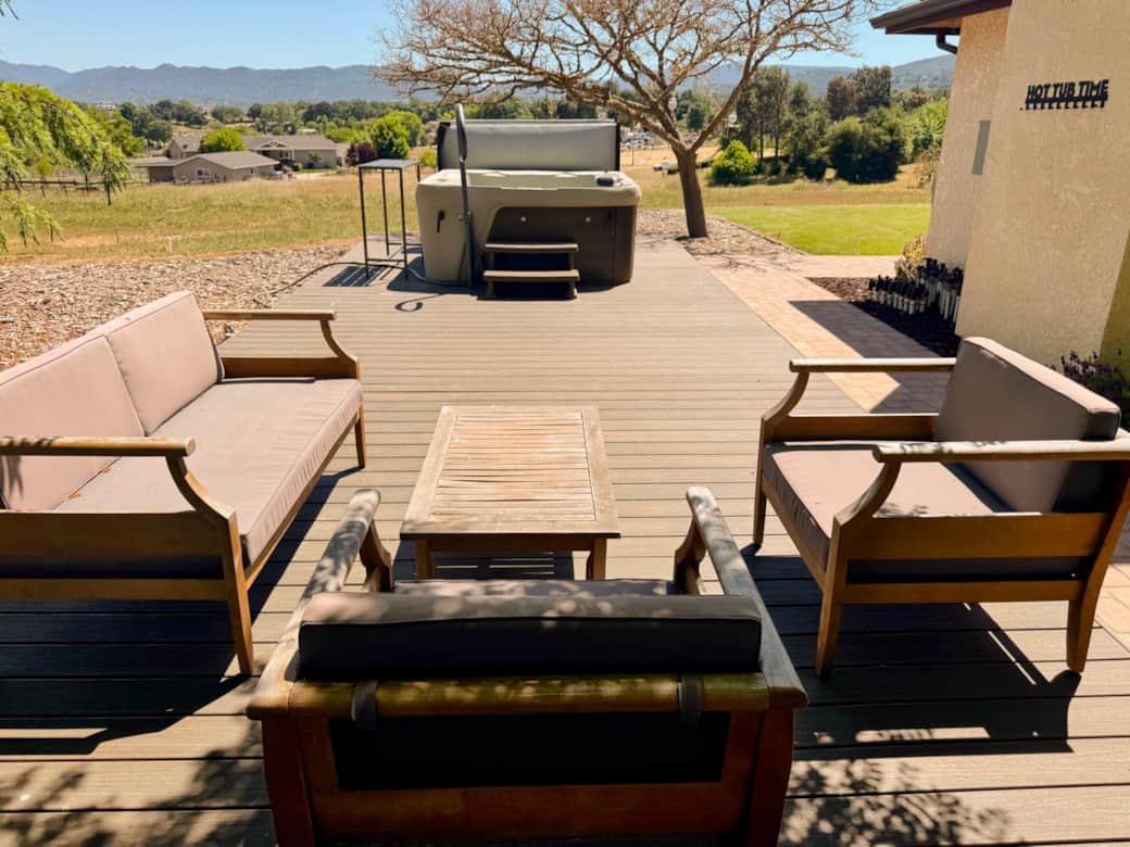 Outdoor living room