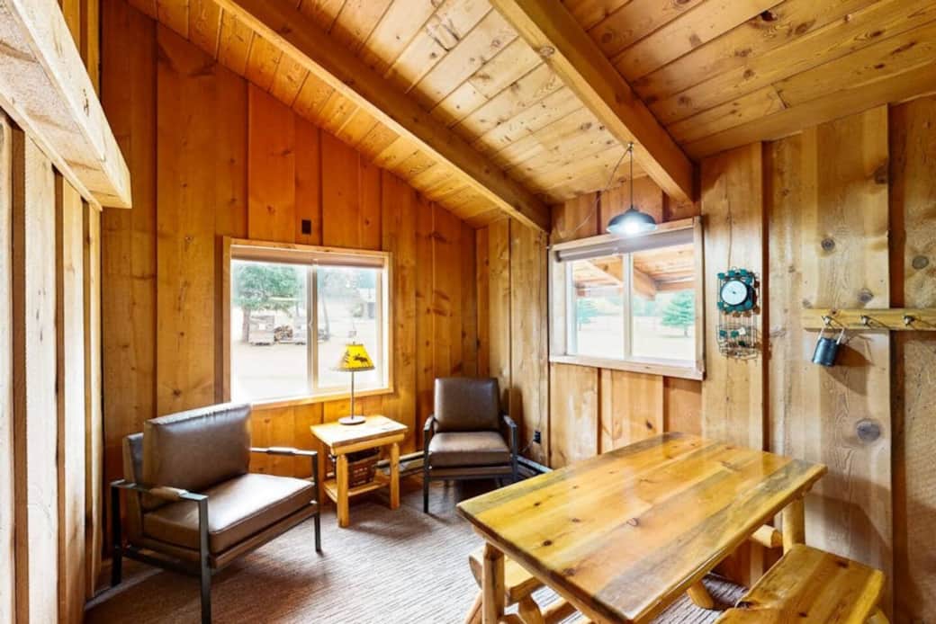 Cabin 2 Living Room