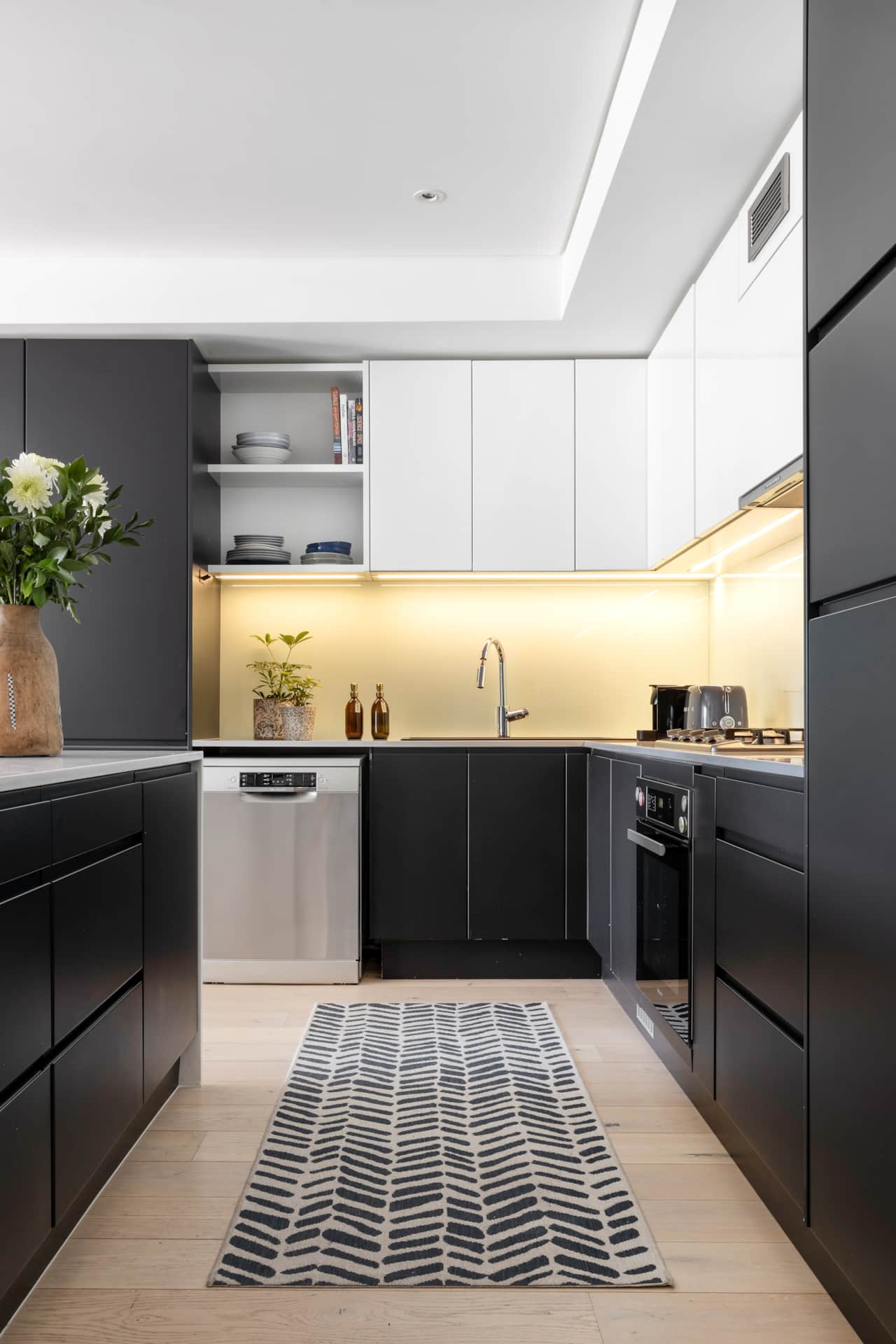 Full range of cooking appliances and fully stocked coffee station