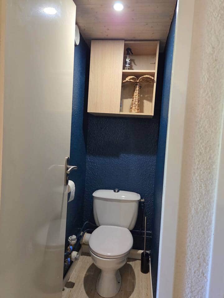 Toilettes séparées