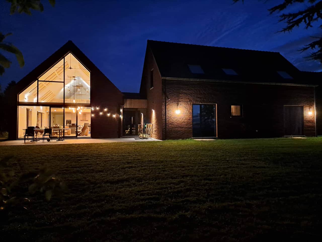 Buiten bij nacht