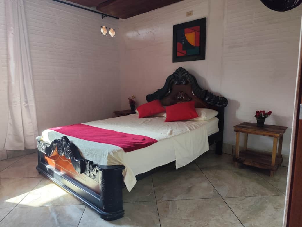 Queen bedroom with en-suite bathroom and fresh linens