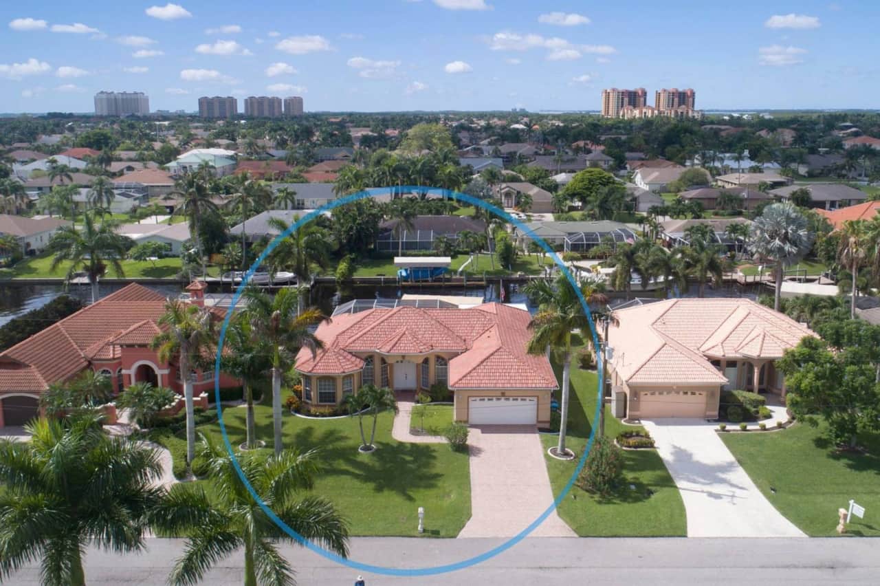 Seaside Villa Aventura
