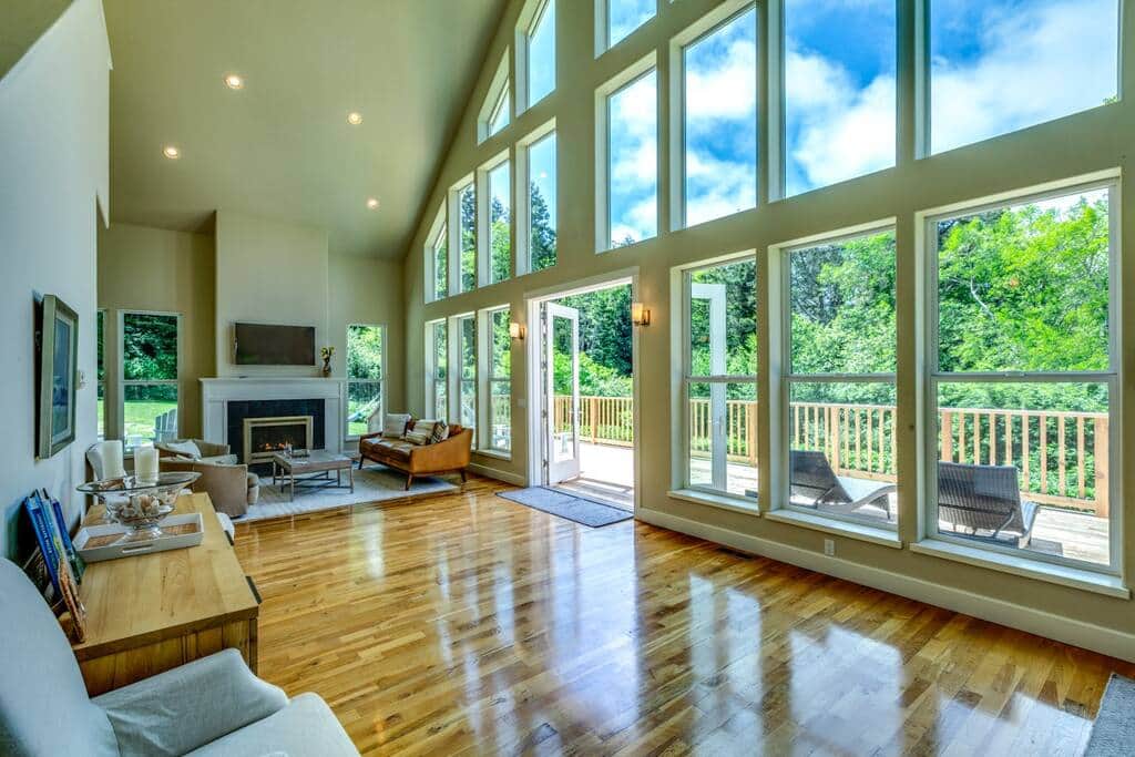 Open the french doors and bring the beautiful surroundings in on a sunny day!  