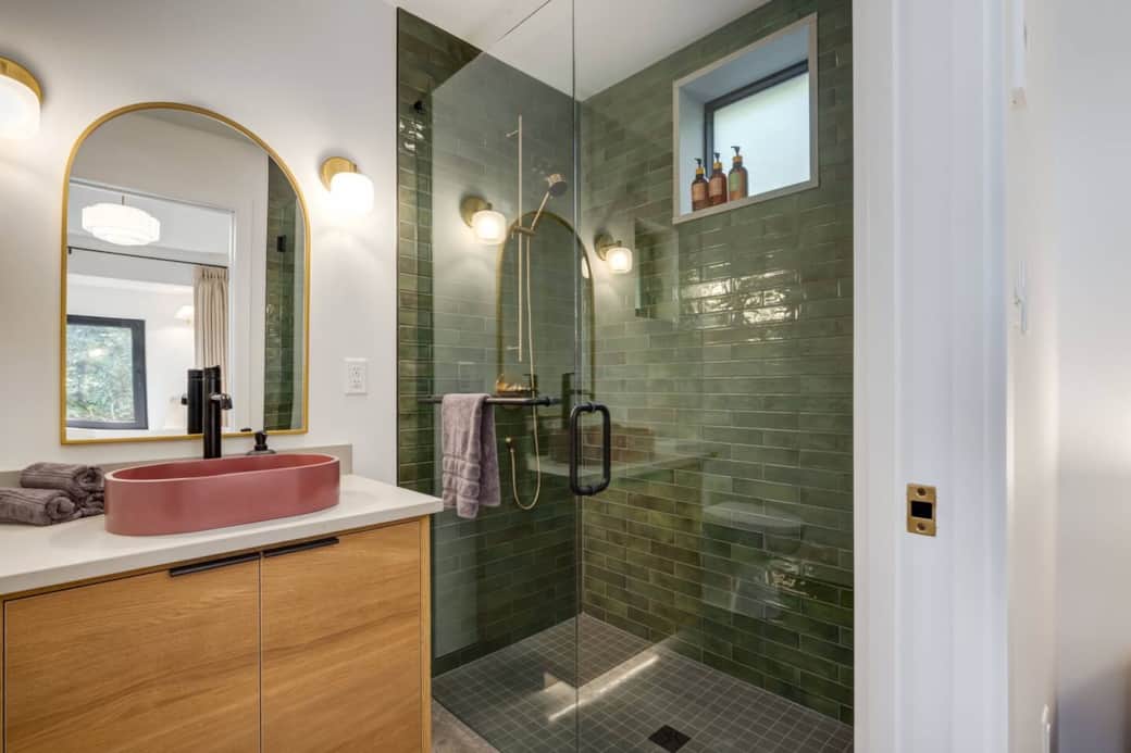 Bathroom Bathroom