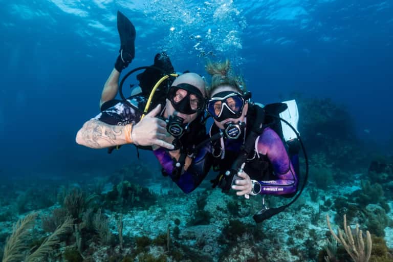 Leslie and Gary scuba diving together in Cozumel