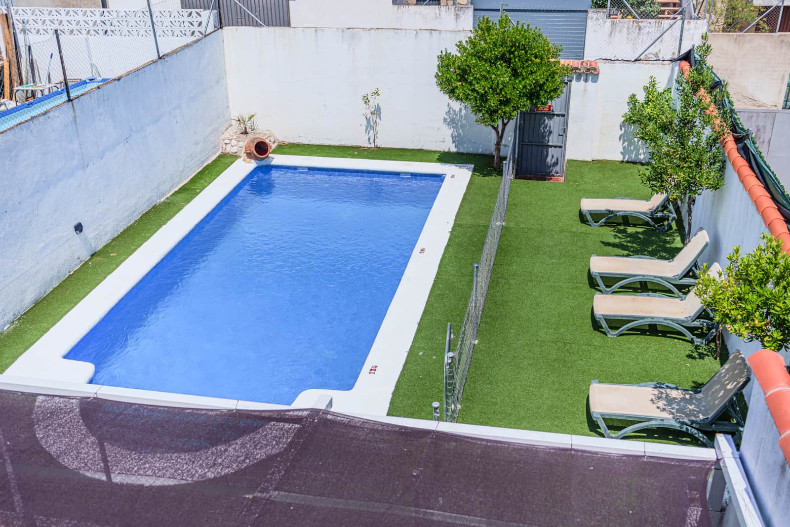Chalet con piscina y barbacoa — foto 24