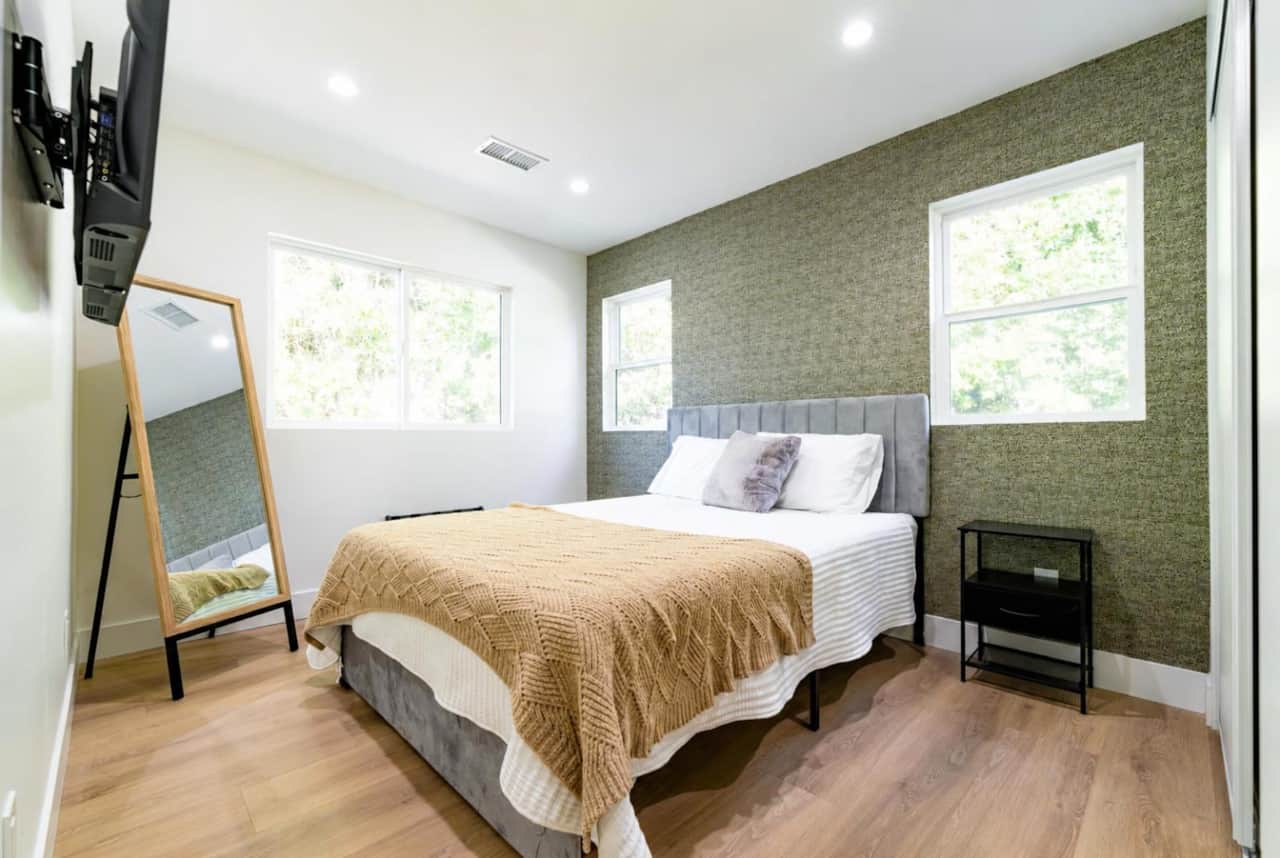 Queen Beds