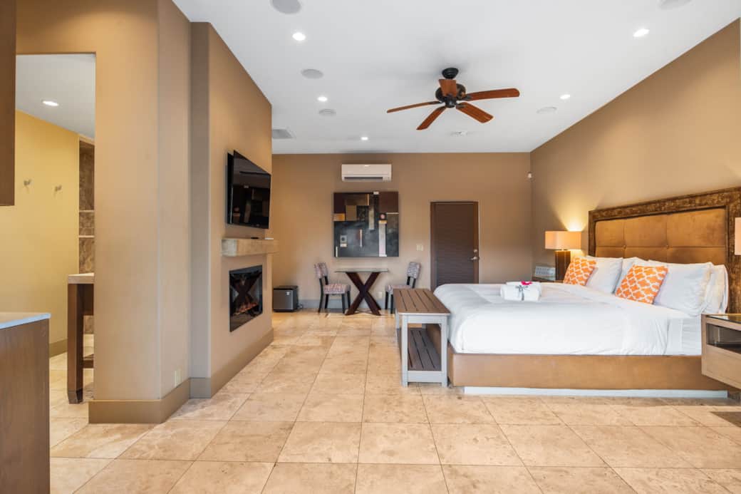 54 web or mls A15I1818 Edit