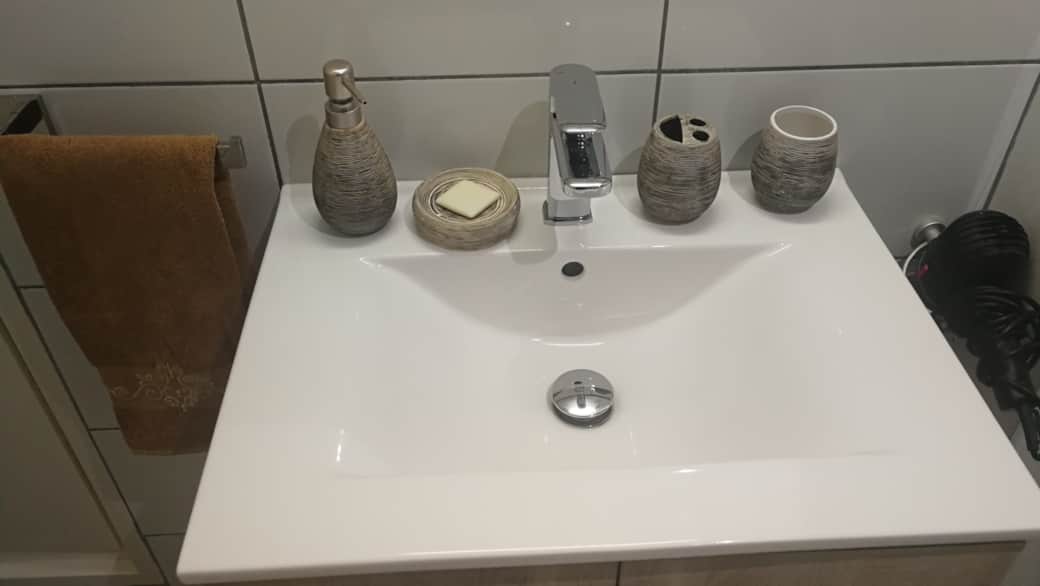 A hairdryer, shower gel, shampoo and toiletries are here for you to enjoy A hairdryer, shower gel, shampoo and toiletries are here for you to enjoy