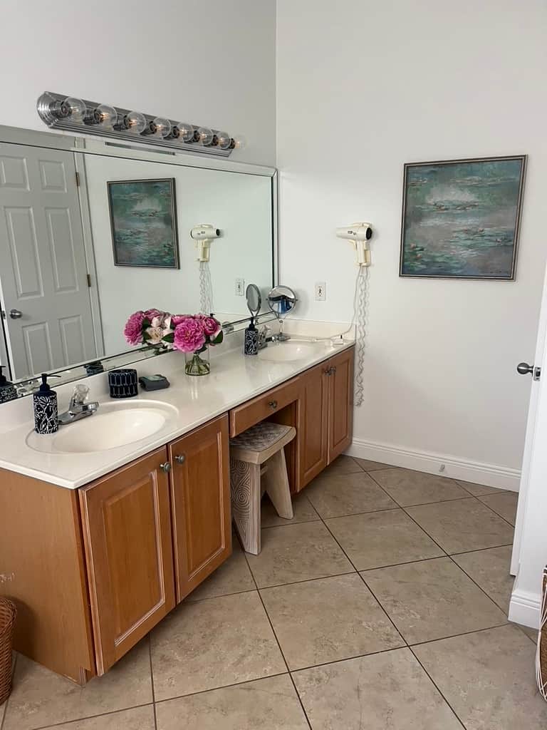 Upstairs Master bathroom