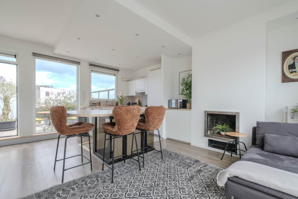 Living area / Kitchen