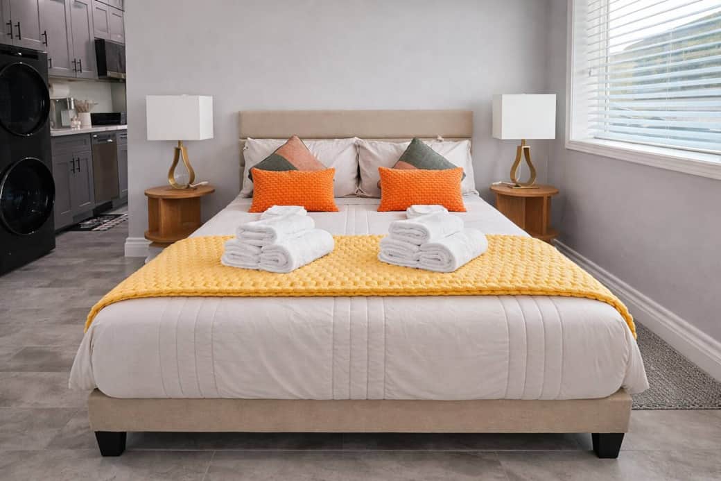 Private 30+ Day Studio in Fontana with Queen Bed & Modern Comfort