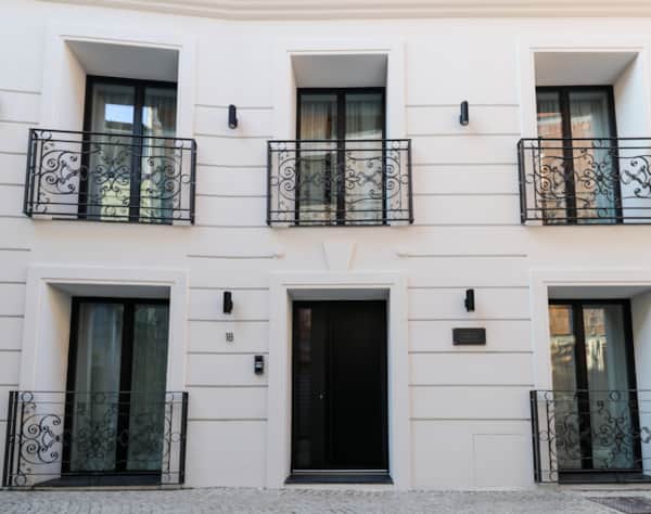 Tigellio Suite #2 duplex in historic building