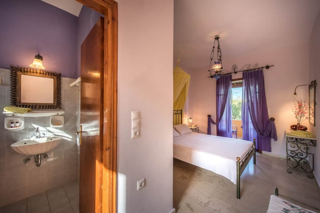 Slaapkamer 1 - ensuite badkamer