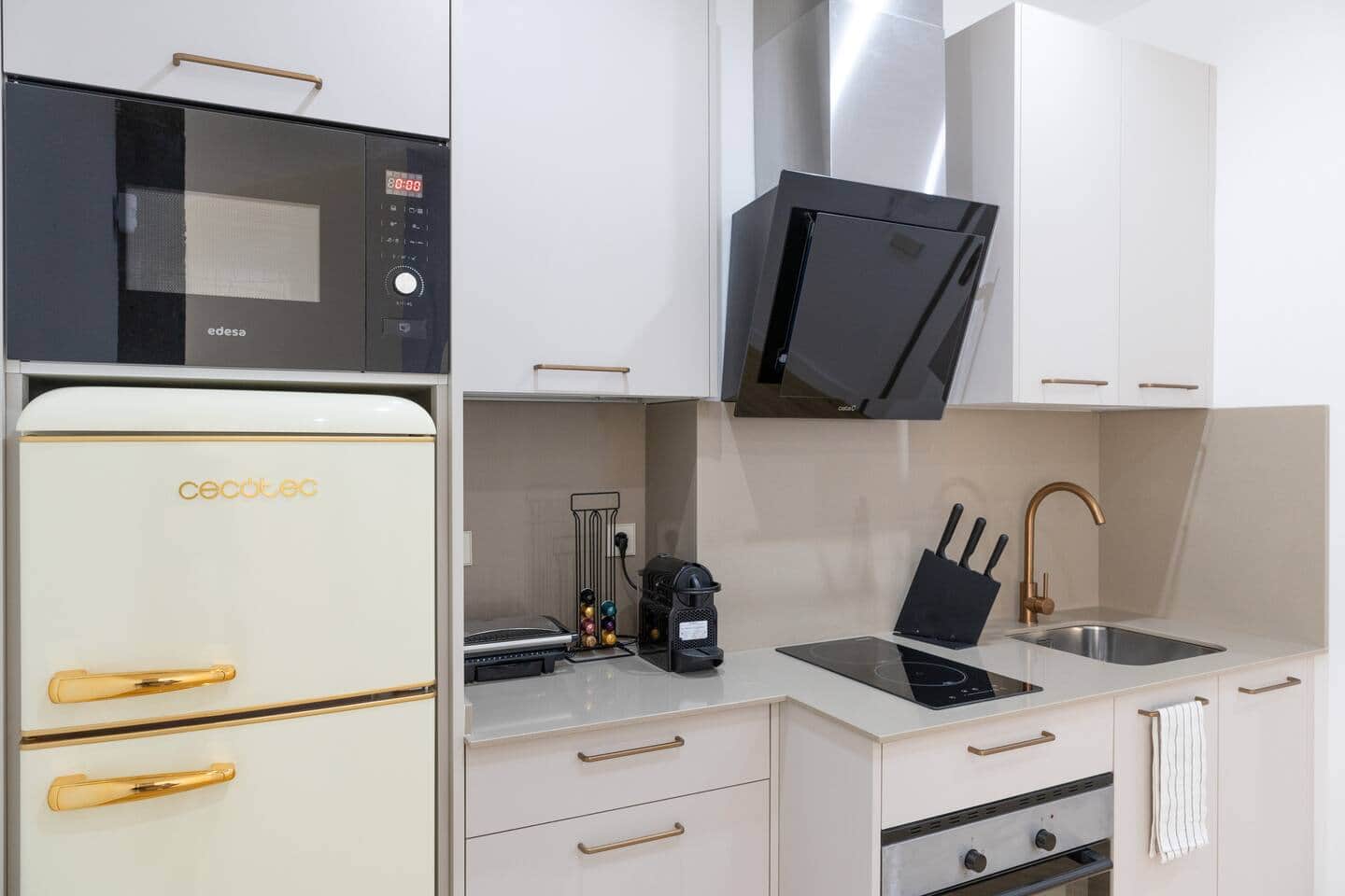 Apartamento moderno céntrico con AC y Luz natural — foto 5