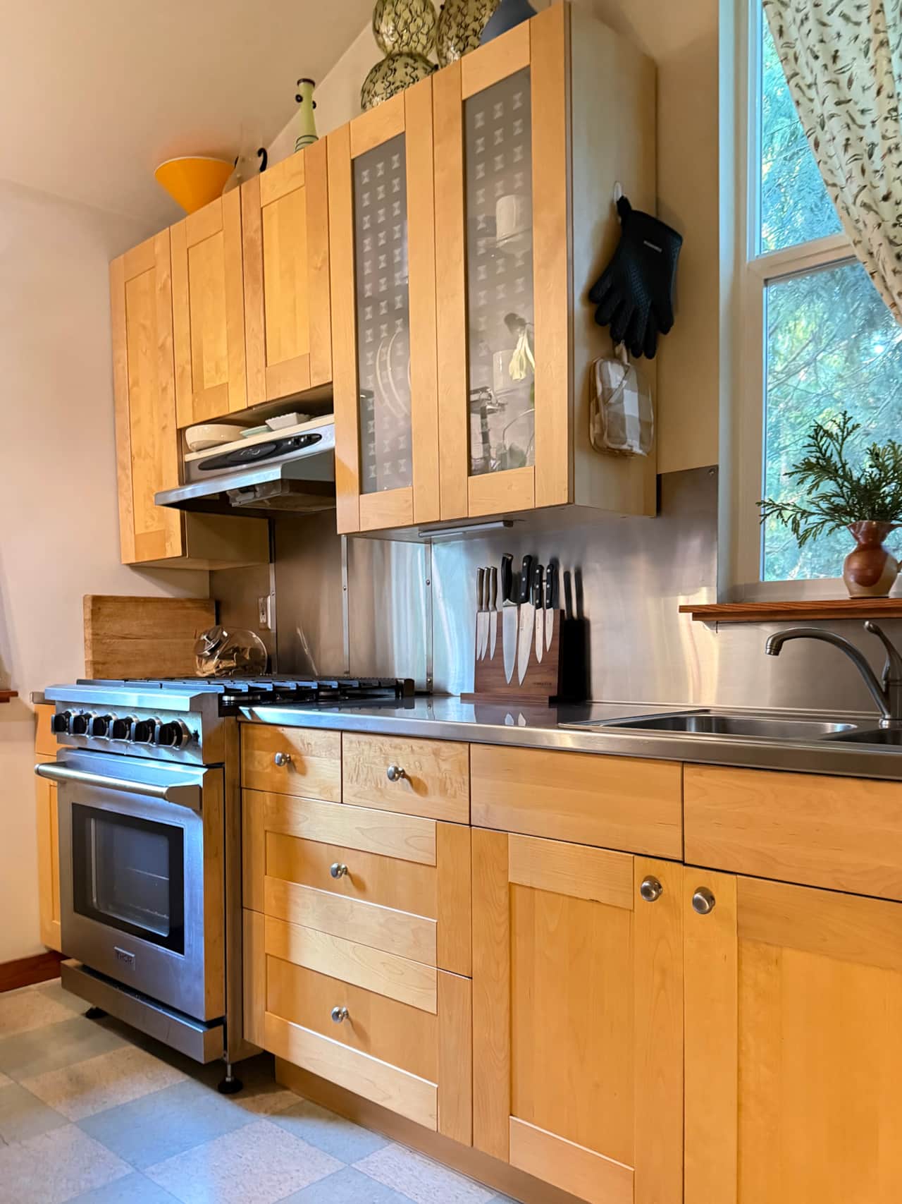 Cabin's Kitchen