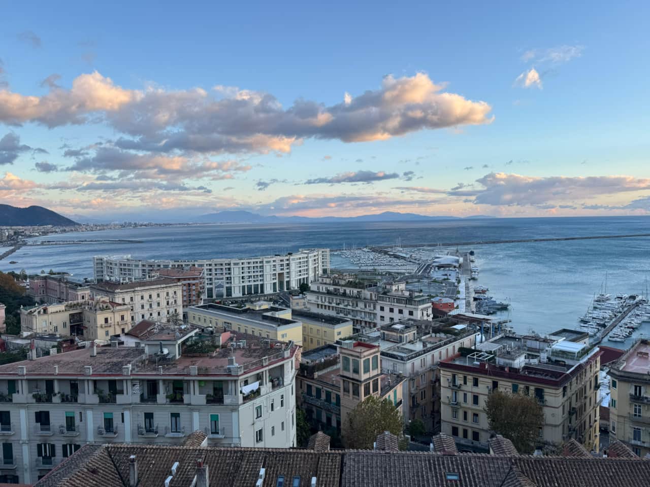 Panorama dal Balcone Privato su Salerno