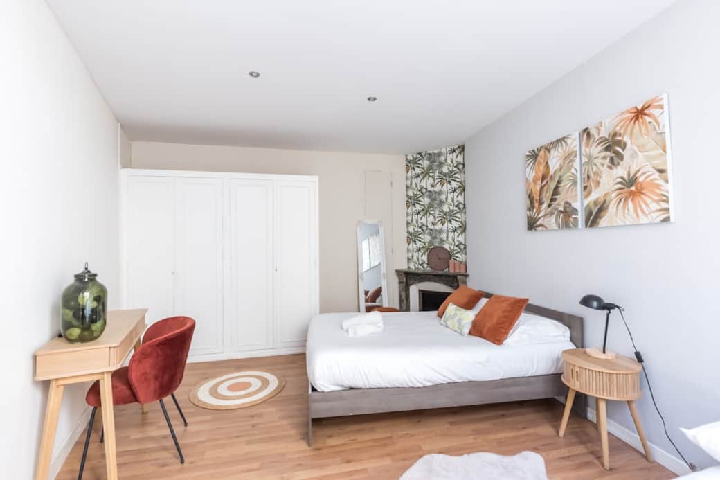 Chambre 4, au 1er étage, avec lit double et lit gigogne dépliant 2 places