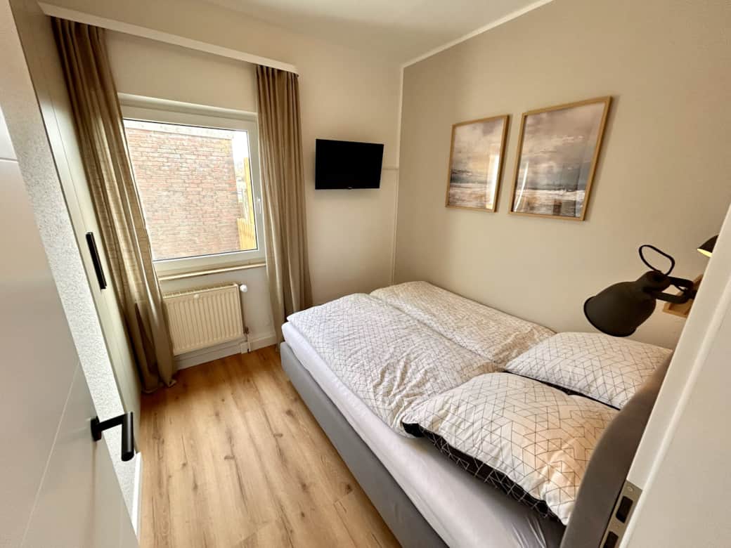 Schlafzimmer 2