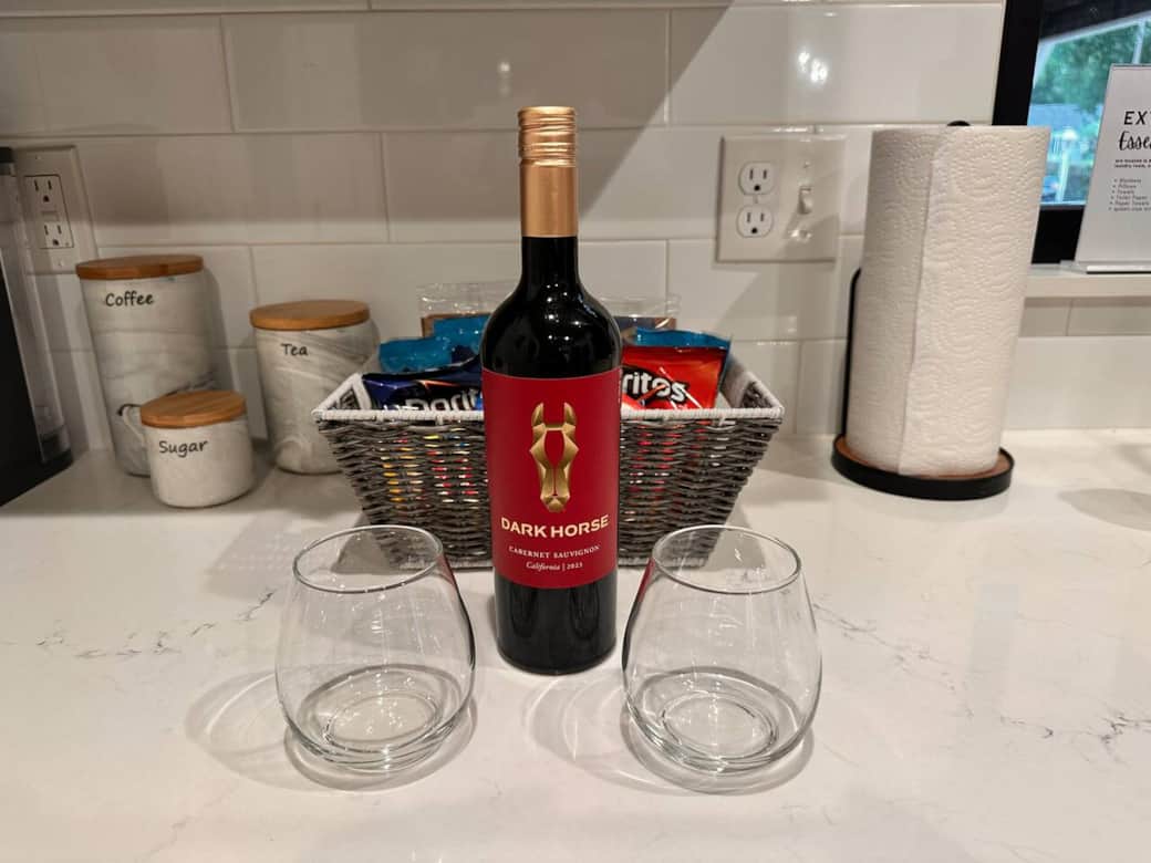 Enjoy a complimentary bottle of wine as our welcome gift.