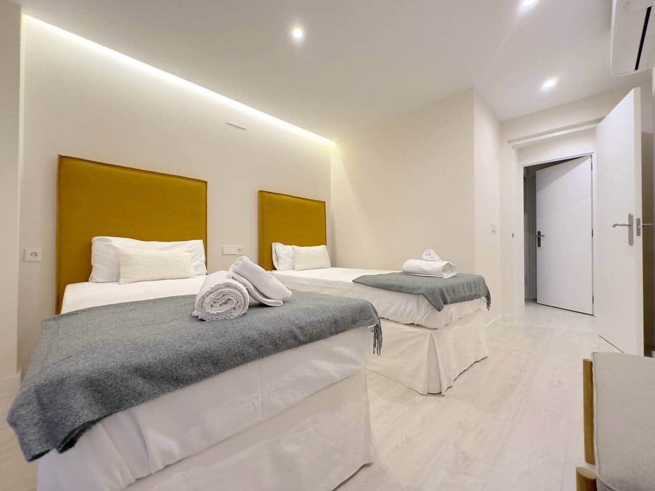HS Málaga City Center Apartment HOMINGBOOK