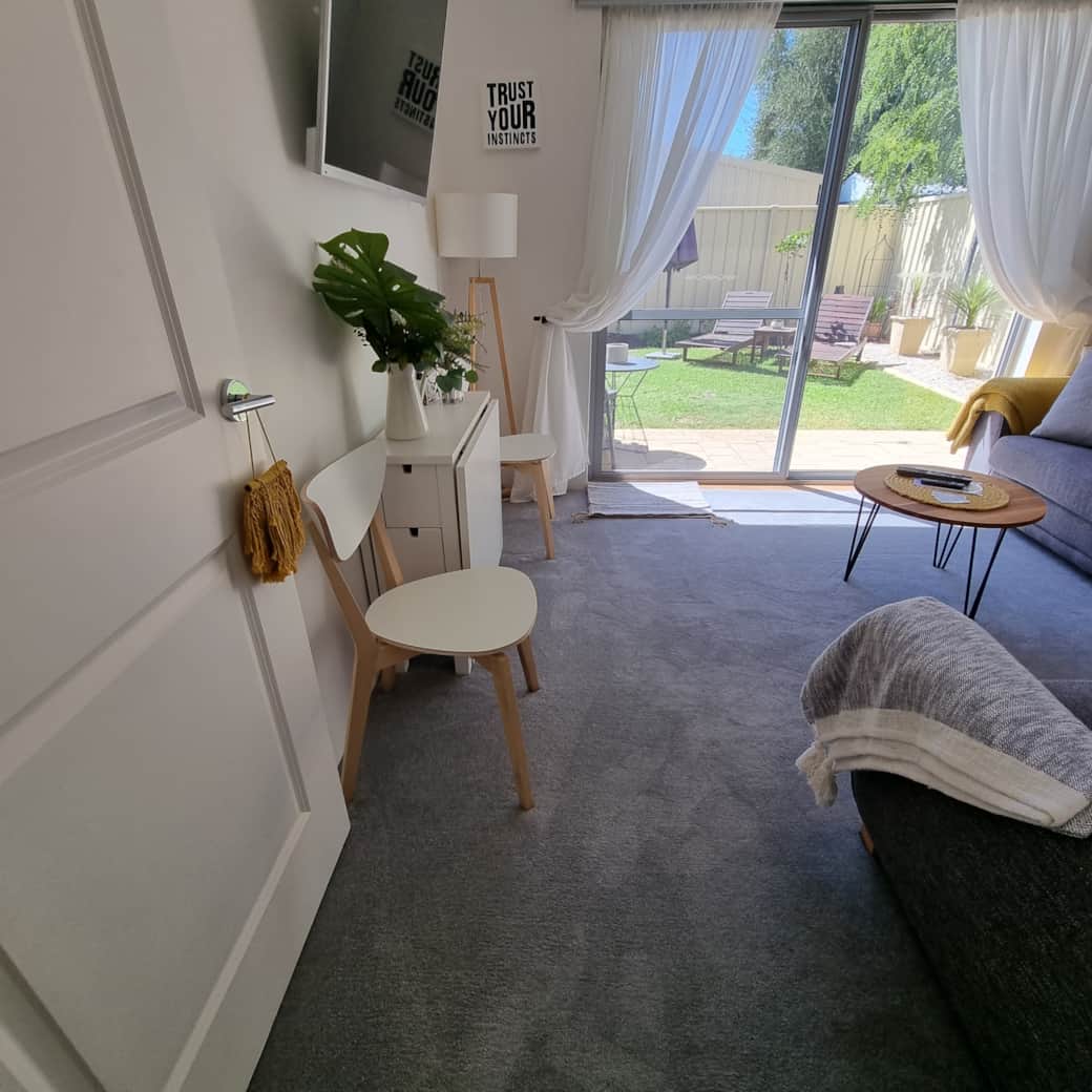 Amaroo - Dining area