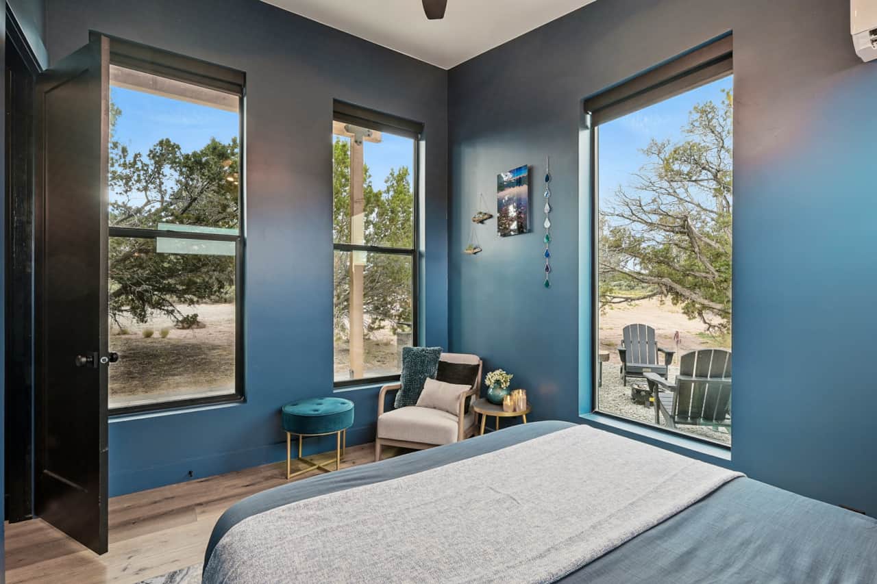 Water Room-Juniper Hideaway