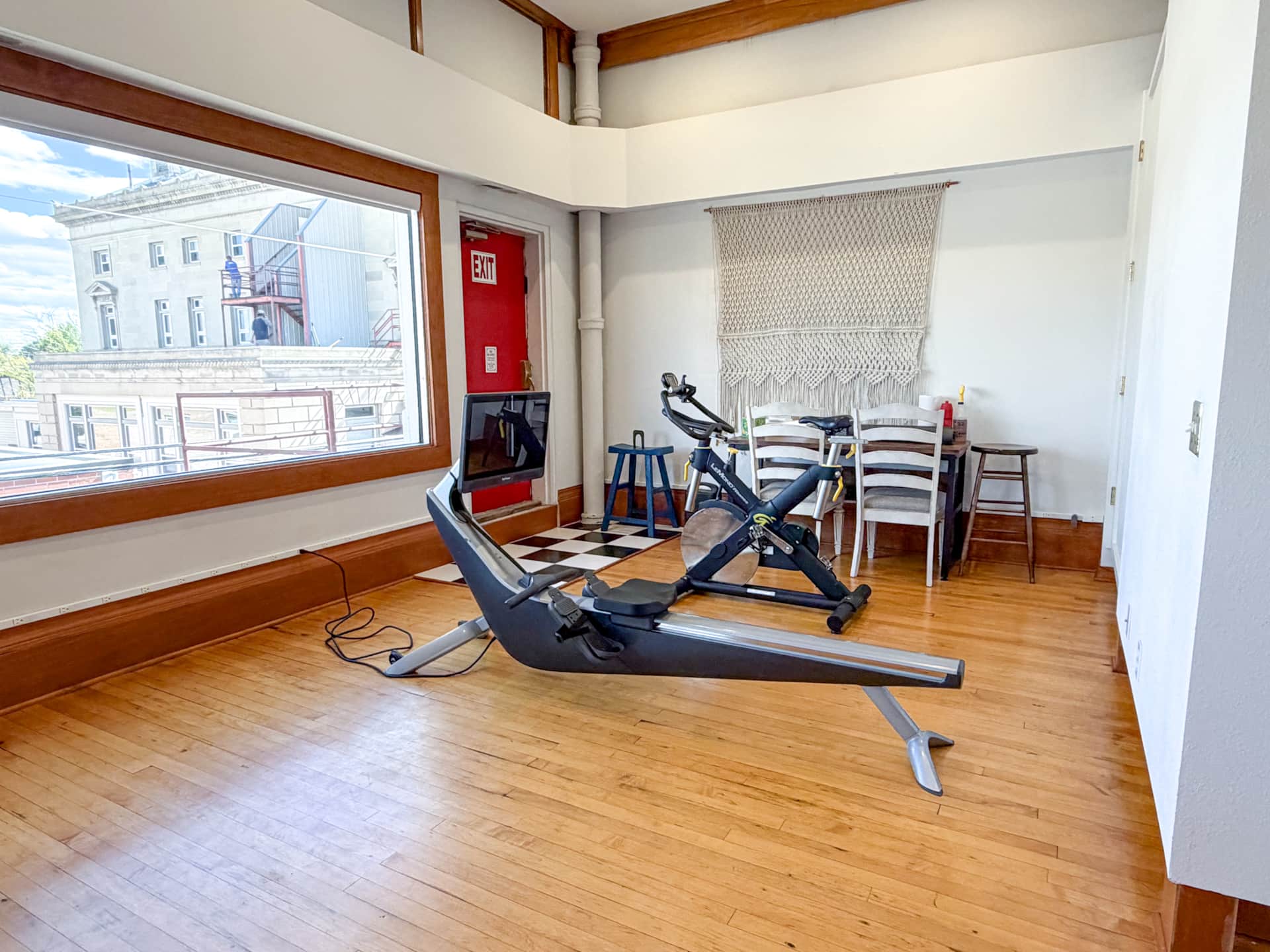 New York Store Suite night view