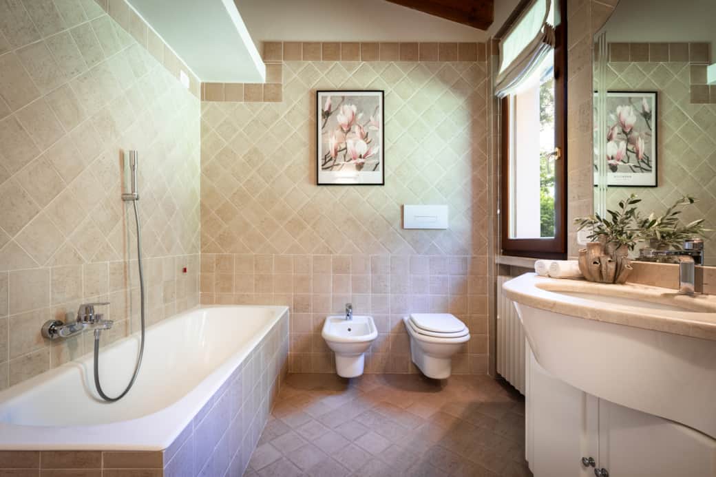 Bathroom gf 1 Bathroom gf 1