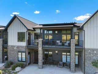 Canyon Retreat 