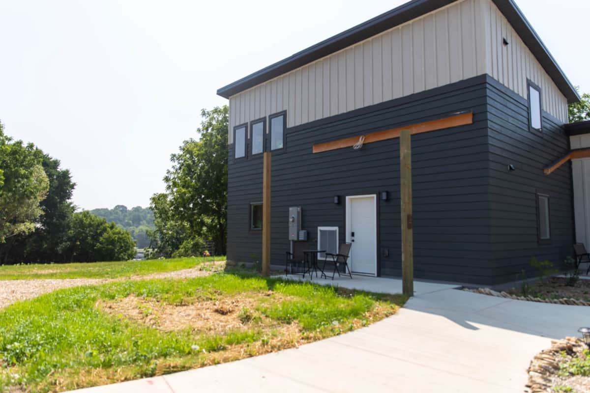 Bluffside Gardens Maple Series 8B Pet Friendly Villa in Decorah