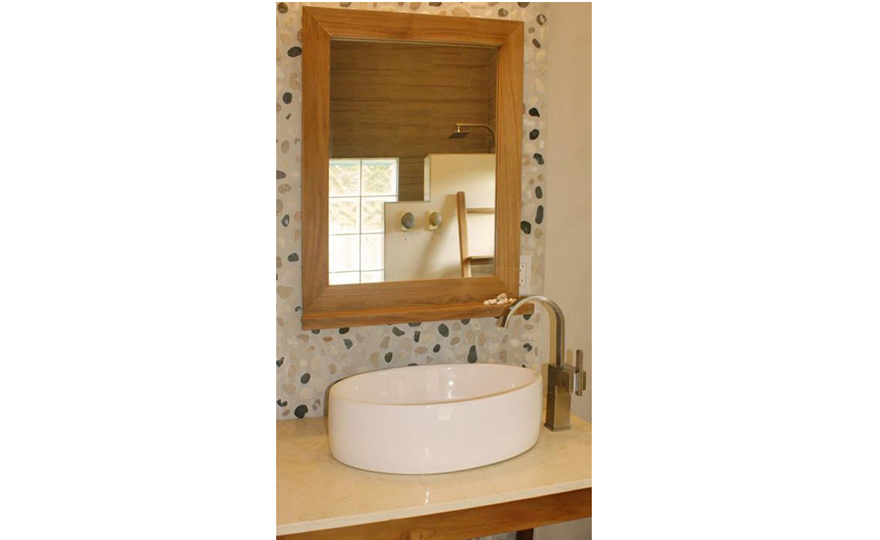 Bathroom for upper south Twin/King Bedroom